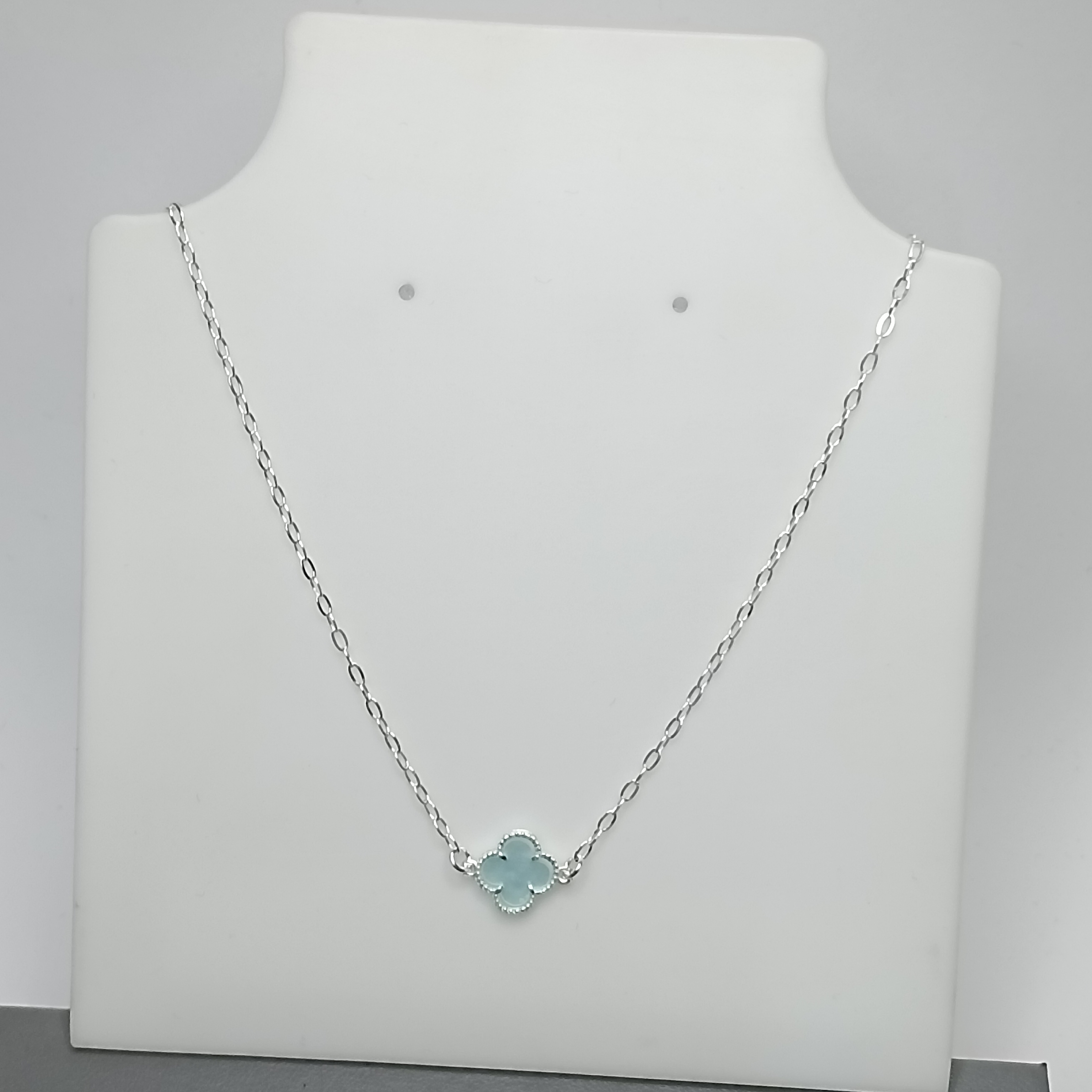 Gargantilha De Prata Trevo Azul Perola Meio 45cm Cod:MD