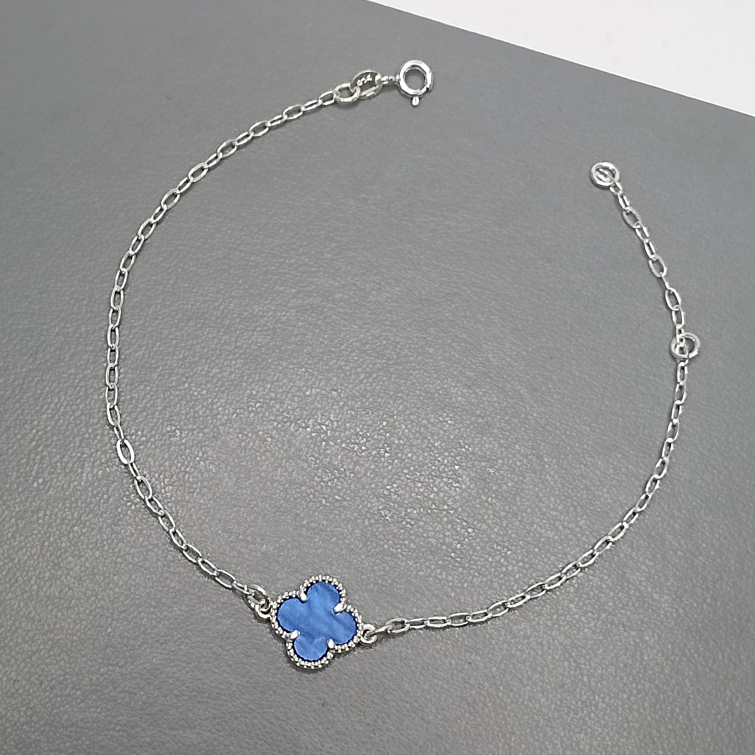 Pulseira De Prata Trevo Azul Royal Liso Meio Cod:MD