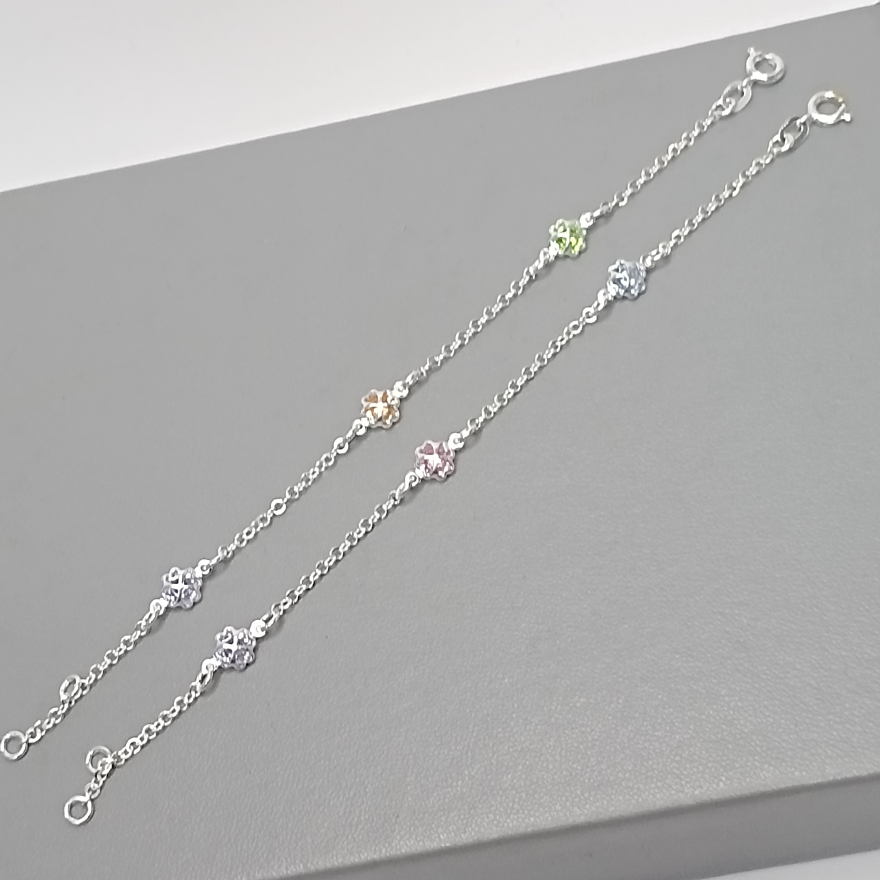 Pulseira De Prata Infantil 3 Zirconia Trevo Color Fio Cod:PUI-18