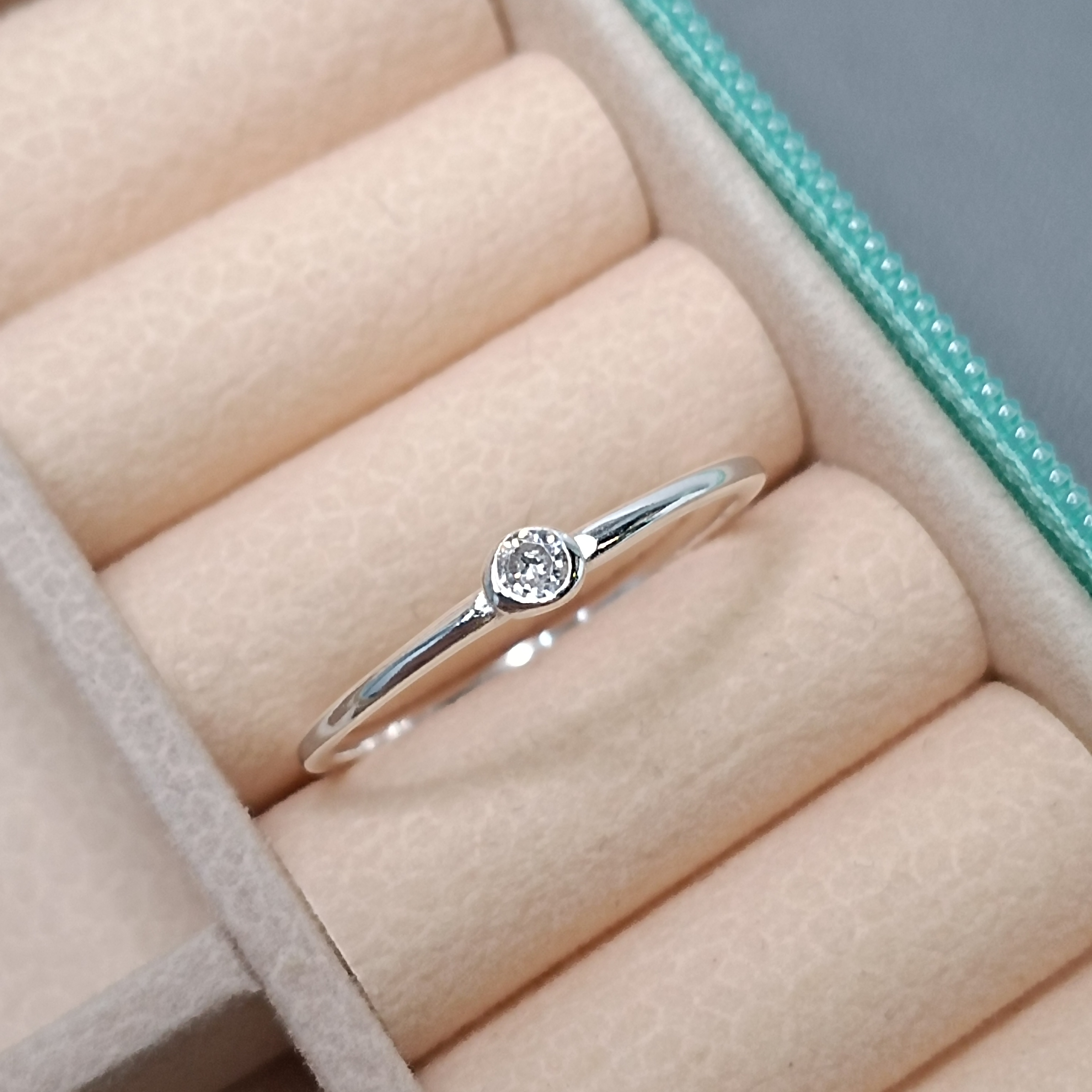 Anel De Prata Solitario Zirconia Caflon Cod:ANI-51 (Ref:2405)